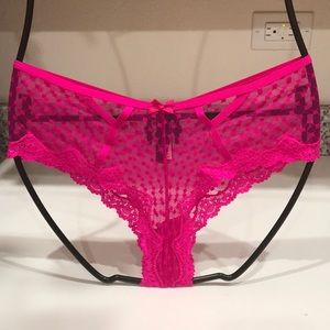 Victoria's Secret Intimates & Sleepwear - 💖 Victoria’s Secret Sexy Cheeky Panty Victoria's Secret Intimates & Sleepwear - 💖 Victoria’s Secret Sexy Cheeky Panty